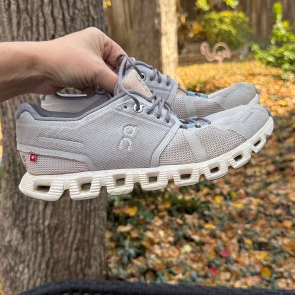 ON CLOUD Sneaker Fog / Alloy Running Swiss Engineering Womens 7